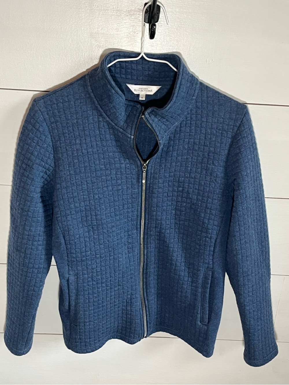 Northern Reflections Quilted Zip-Front Jacket in Navy